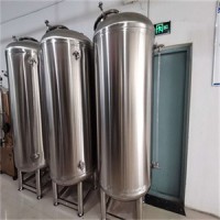 绍兴市鸿谦无菌储液罐水处理无菌水箱家用商用质量为生